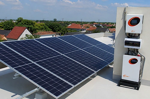 Panel Surya PLTS